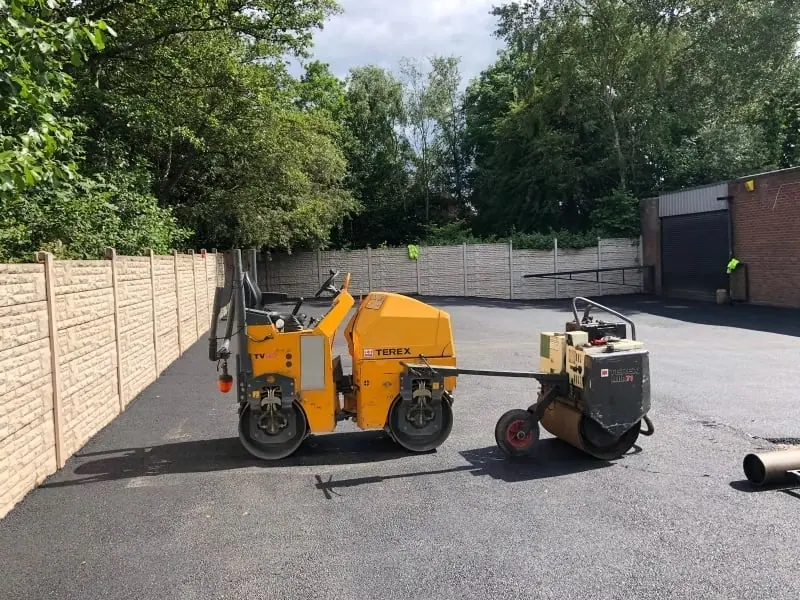 Surface Dressing work by SN Enterprises Ltd: Our professional and reliable surface dressing services in The Midlands include: